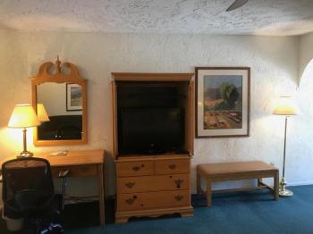 King Room - Disability Access - Non-Smoking