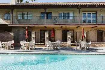 Channel Islands Inn 10